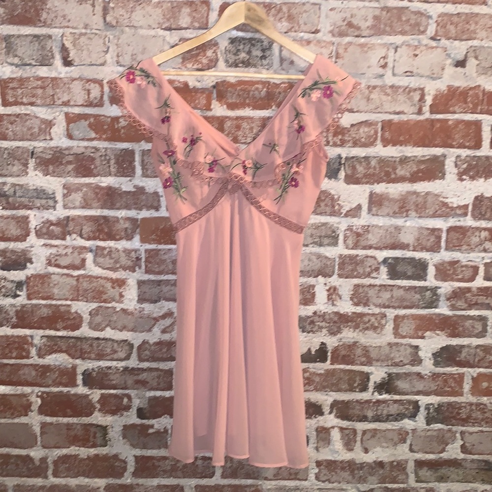 🖤3FOR30! ASOS Pink Dress (sz 4)